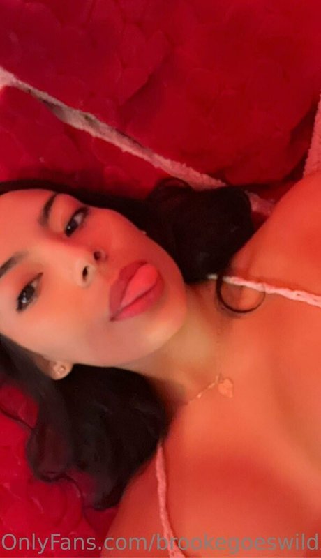 黒檀の足 オンリーファンズ ポルノ 写真