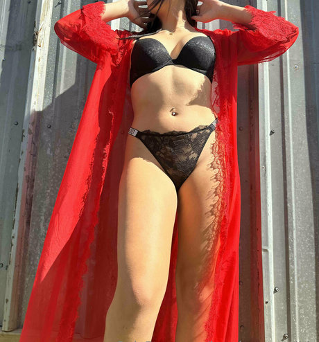 brookegoeswildx 独占女優 ギャラリー