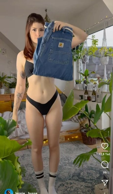 Leonie Busse トップスター アーカイブ