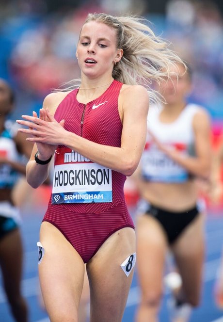 Keely Hodgkinson ホット女優 ギャラリー