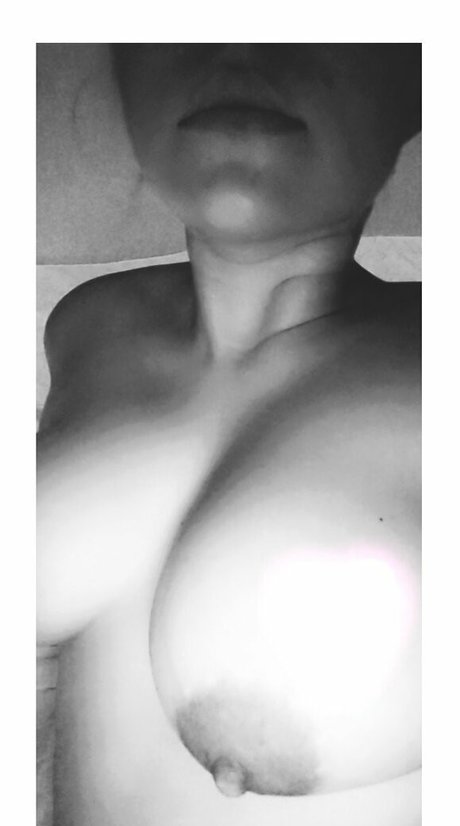 everything bunnyyy セクシー女優 画像