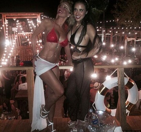 ティーンソロオンリーファンズ 美しいヌード 写真