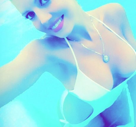 消防士のオンリーファンズ セクシーヌード 写真