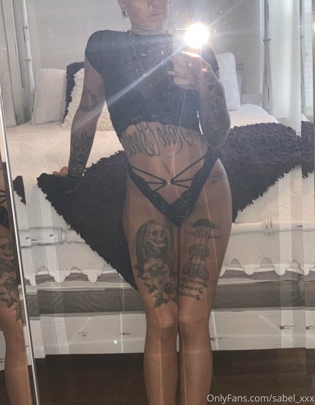 寝取られ妻オンリーファンズ 無料ヌード 写真