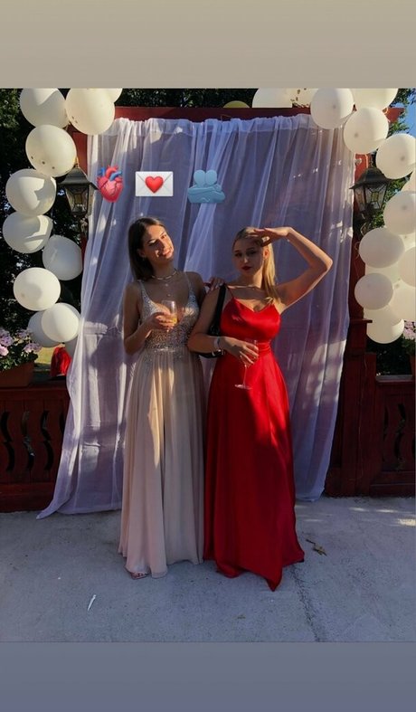 Elly Anne 裸のスター 画像