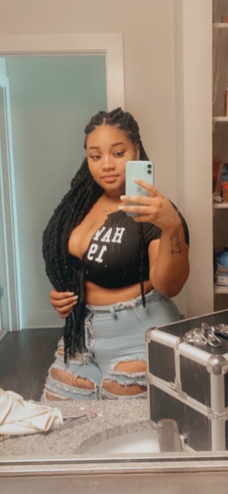 Aryjayyyy セクシーなポルノスター 写真