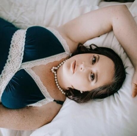 Mistress Penelope Vexx かわいいポルノスター 写真