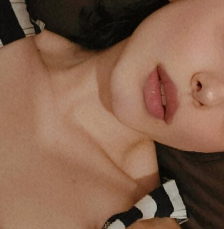 rhea XXXモデル 写真
