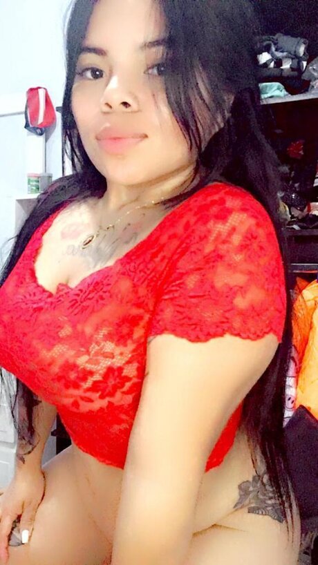 Chiqui latina ヌードモデル 写真