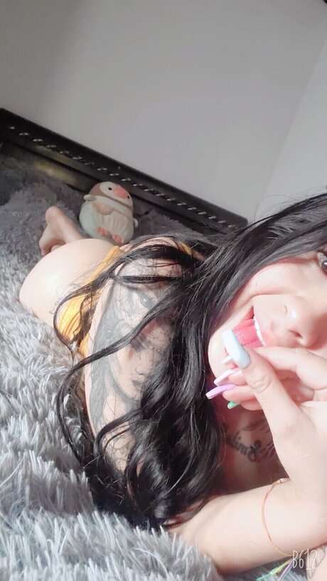 carolina lozano 独占モデル 写真