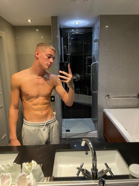 Jamiedeclannolan 最高のスター 写真