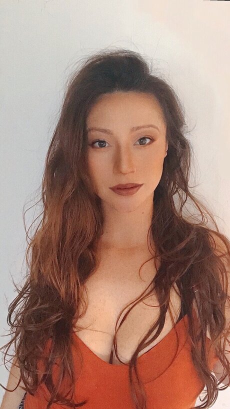 Lanna トップモデル 写真