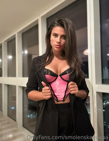 Yeva Smolenska セクシーなスター 画像