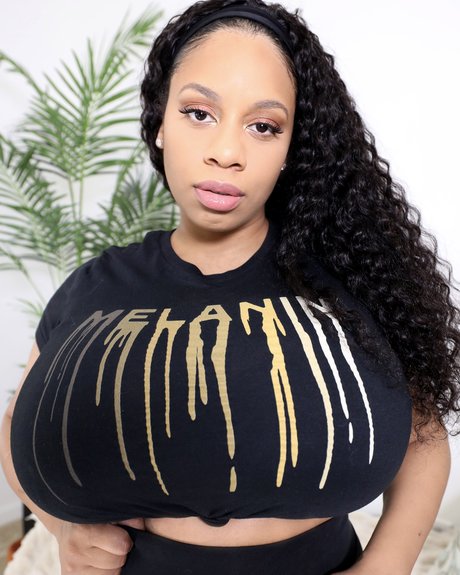 Only One Rhonda セクシーモデル 画像