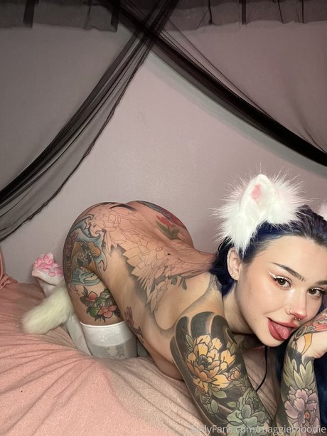 Moodie Maggie 美しい女優 画像