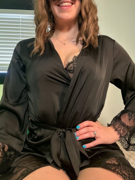 Grey Desire 美しい女優 画像