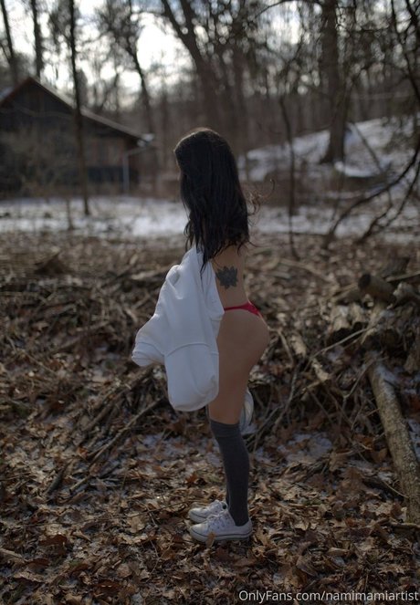 美しいラテン系オンリーファンズ アダルト 写真