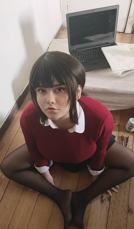 オタクなティーンのオンリーファンズ ヌード 写真