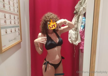 垂れ乳オンリーファンズ 無料xxx 画像