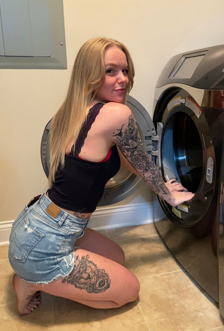 マッサージオンリーファンズ xxx ギャラリー