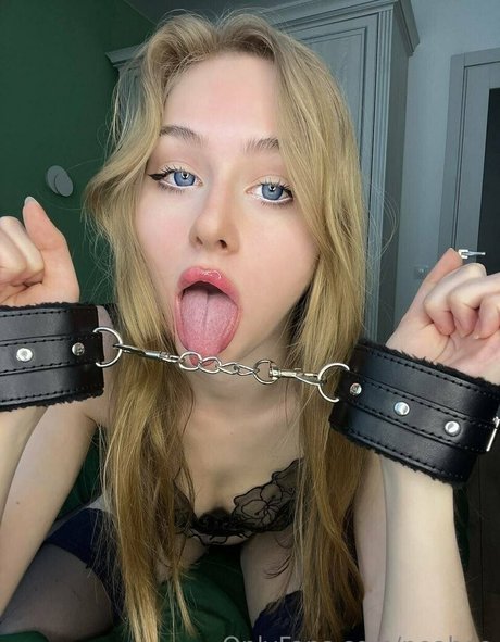 成熟した異人種間オンリーファンズ エロチック 写真