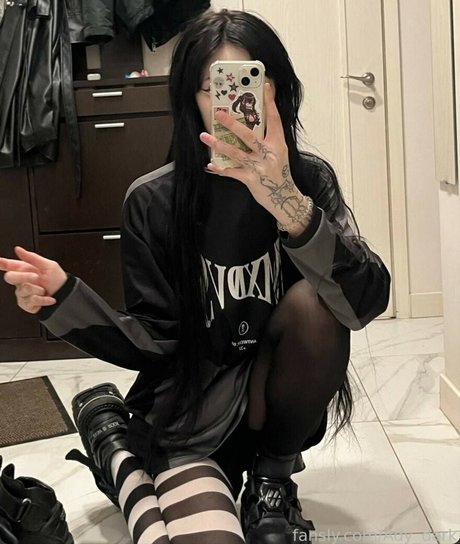 Ady Dark アダルトスター 写真