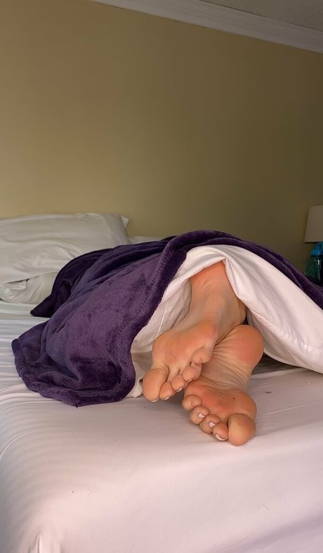 熟女中出しオンリーファンズ 無料ヌード 画像