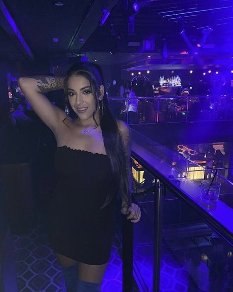 Mia Martinez 無料スター ギャラリー