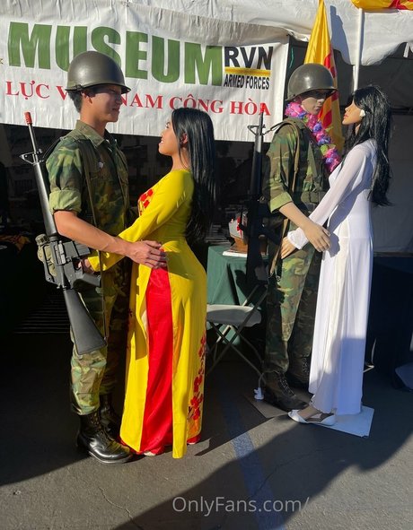 Cindy Starfall ホットなスター 写真