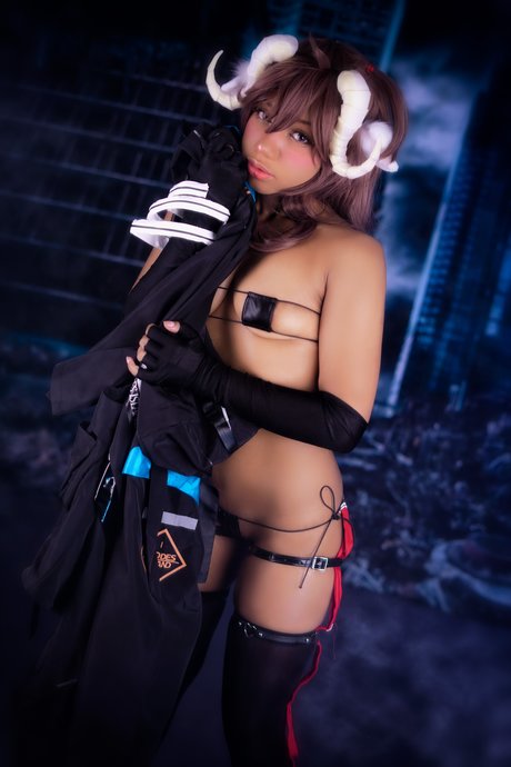 Akane Araragi 美しいスター 写真
