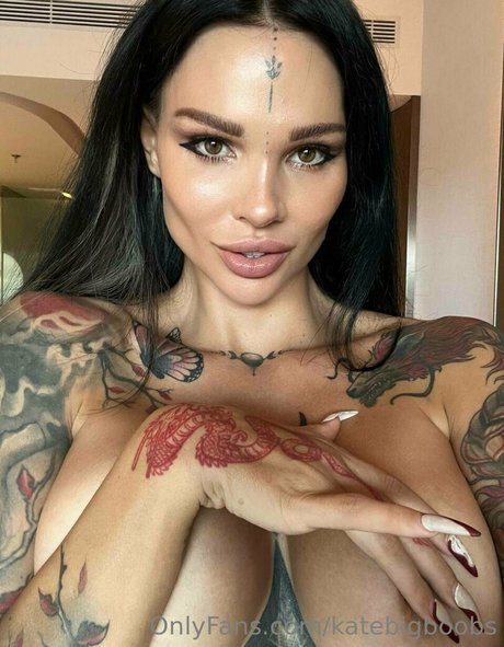 katebigboobs セクシーモデル ギャラリー