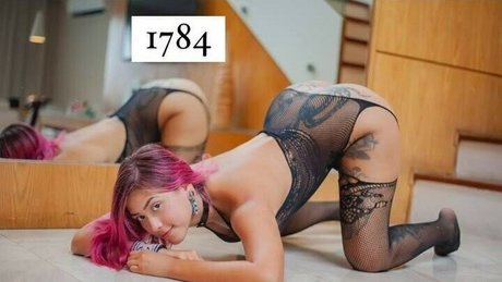 LavaGiirll xxx女優 写真