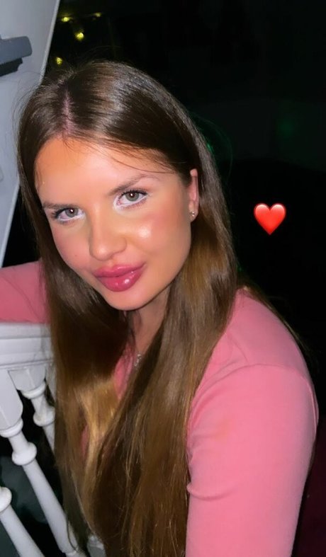 美しいフェラチオオンリーファンズ ホット 写真