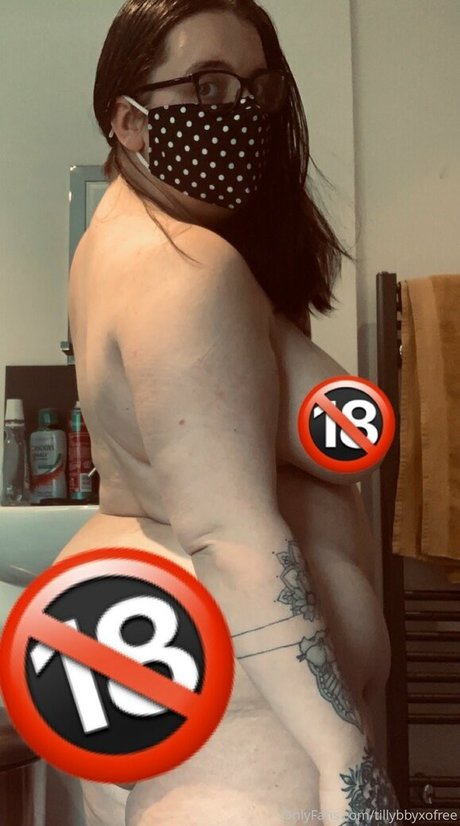 tillybbyxofree セクシーなスター ギャラリー