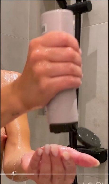 Mikaela Yngwe アダルトモデル 画像
