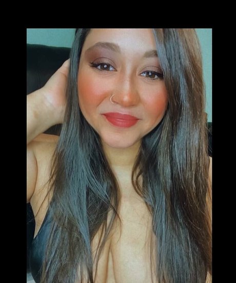 アジア人オナニーオンリーファンズ セクシーヌード 画像