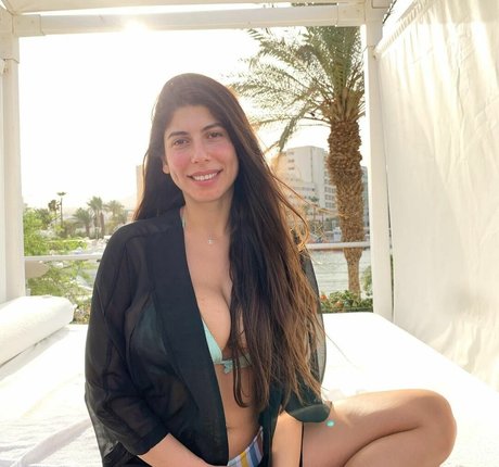 Daniella Yallouz HDモデル 写真