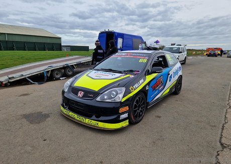 mansellracing セクシーモデル 写真