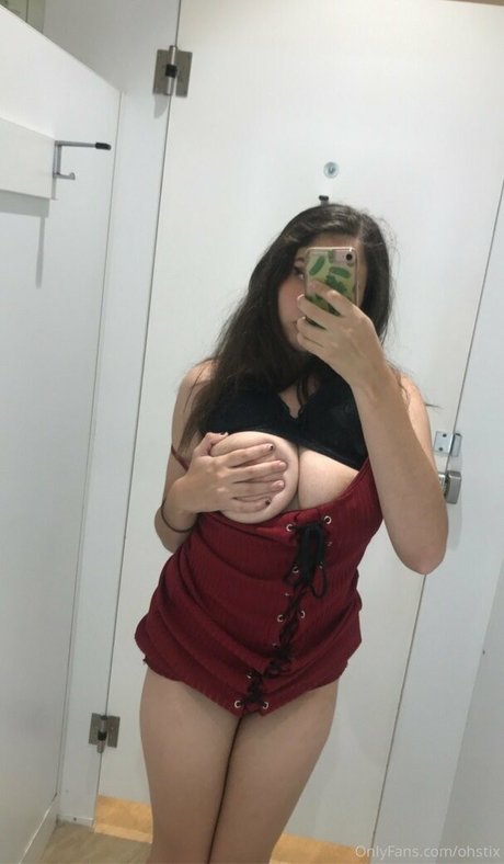 ohstix ポルノスター 高品質 写真