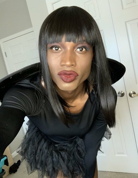 Itsvaleriemay 最高のモデル 写真