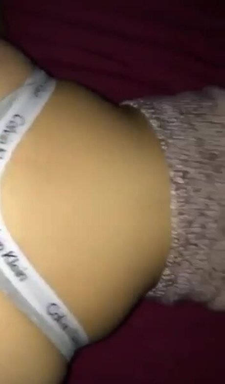 おっぱいオンリーファンズ ホット 写真