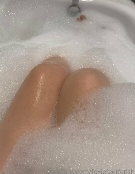 foxiefeetfetish ホットモデル 写真