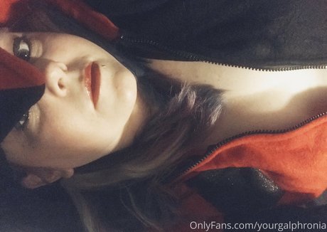 yourgalphronia ヌードモデル ギャラリー
