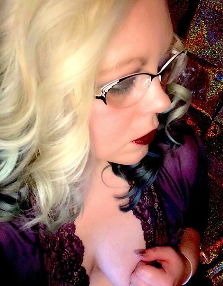 yourgalphronia モデル アーカイブ