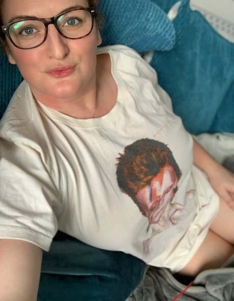 charliescarletx アダルトモデル アーカイブ