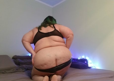 ビキニファックオンリーファンズ セクシーxxx 画像