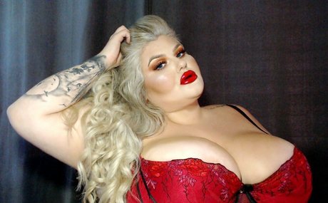 bustybroganxxx 最高のスター 写真