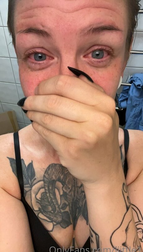 セレブゲイオンリーファンズ ポルノグラフィック 写真