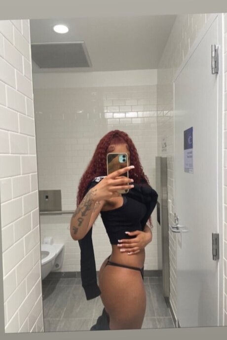 SadieMae ヌード女優 写真