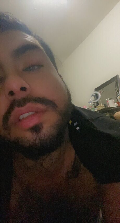 デカ尻Tバックオンリーファンズ 美しい裸 写真